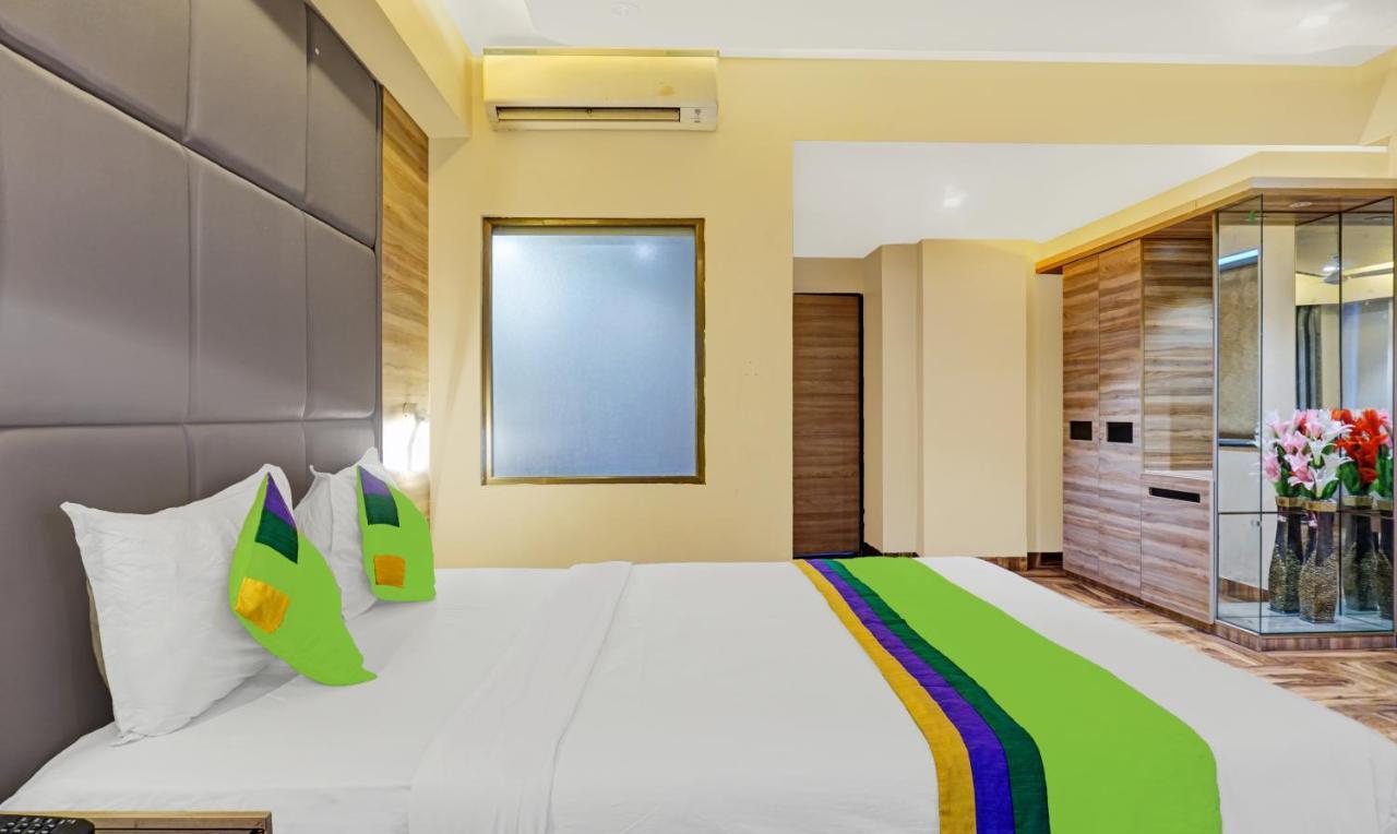 Treebo Classic Grande, Camp Pune Exterior photo