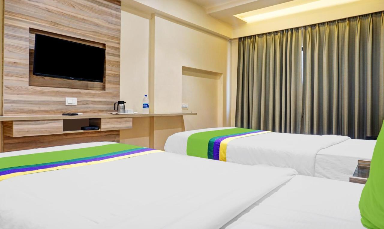 Treebo Classic Grande, Camp Pune Exterior photo