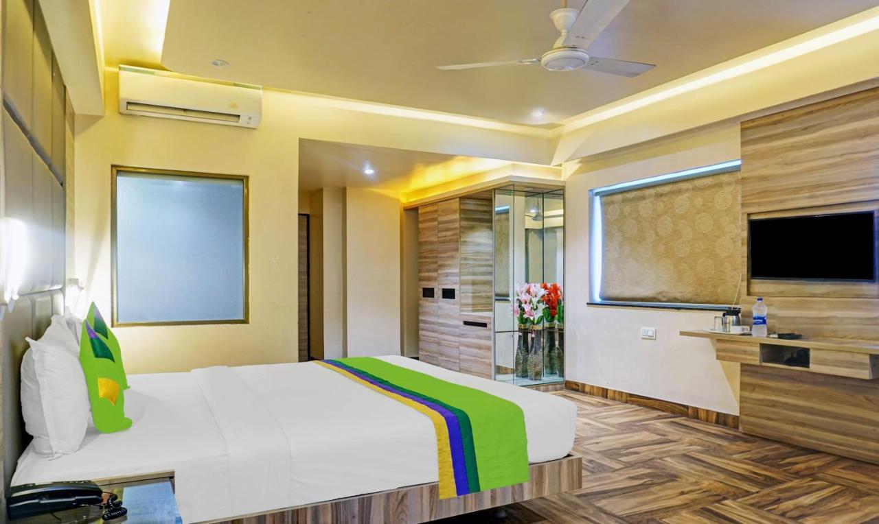 Treebo Classic Grande, Camp Pune Exterior photo