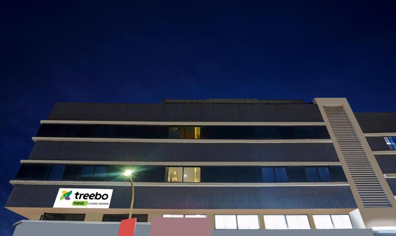 Treebo Classic Grande, Camp Pune Exterior photo